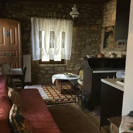 Filia House - Kalavryta 別荘