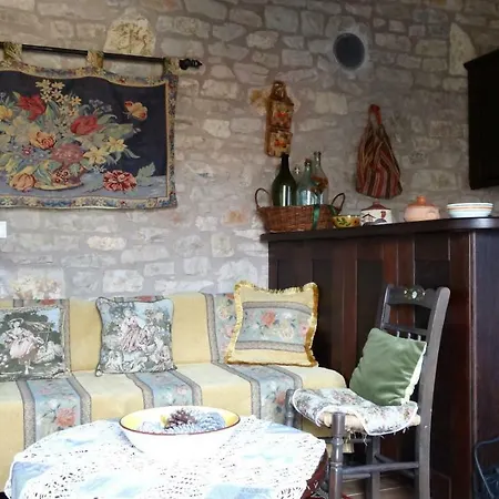 Filia House - Kalavryta 度假居